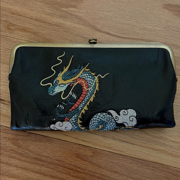 Hobo Lauren black leather clutch wallet dragon embroidery limited edition 2021 - Picture 10 of 16